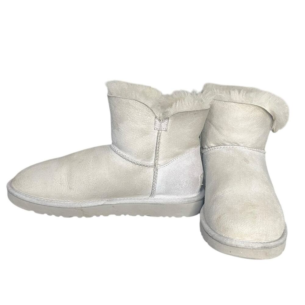 UGG Mini Bailey Button II Suede & Sheepskin Boot in Cement Womens Size 8